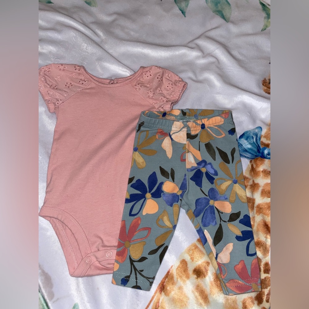 Girls onsie /legging set